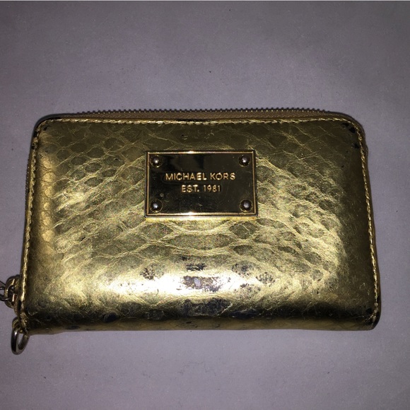 Gold Michael Kors Wallet - Picture 2 of 3